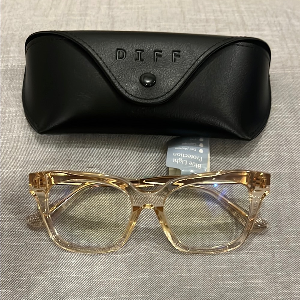 Eyewear Clear Glasses with Case